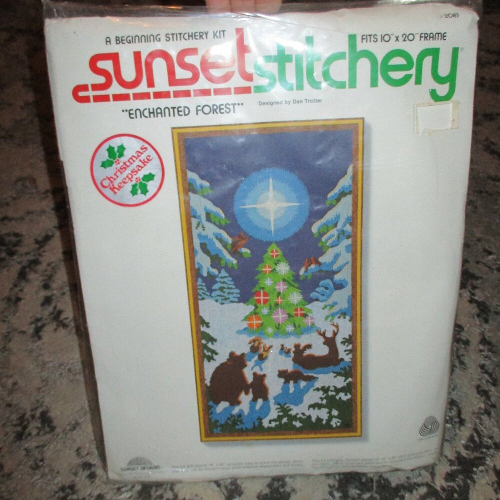 RARE Sunset Stitchery Vintage Christmas Kit Enchanted Forest  1980  #2083